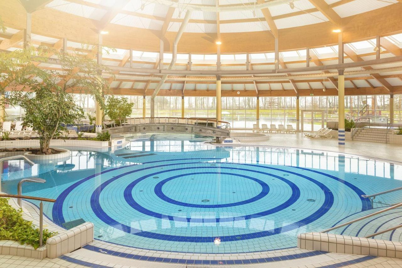 Terrasse, Gratis Nutzung Vom Ahoi Erlebnisbad Und Sauna In Sellin - Meeresblick Fewo 77 奥斯特巴德·哥伦 外观 照片