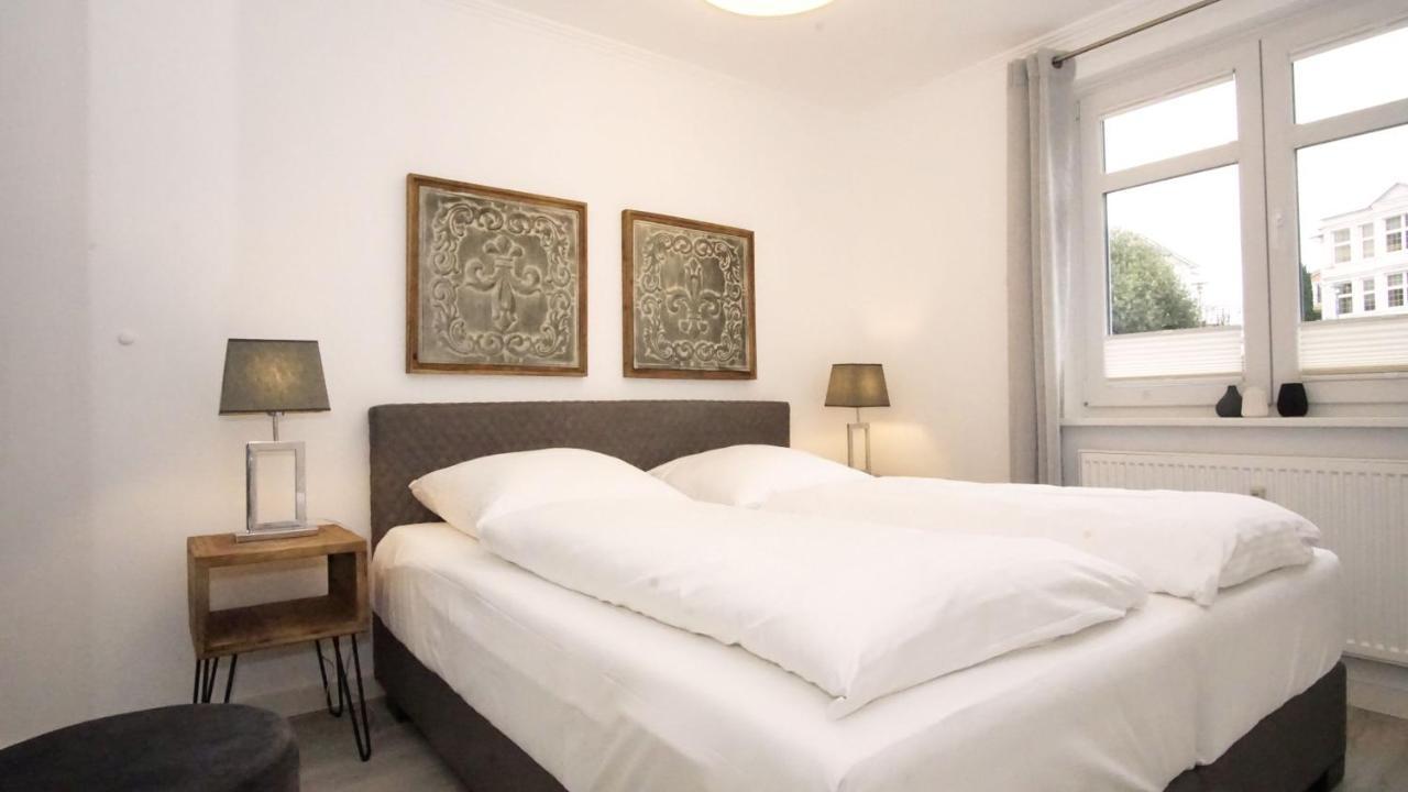 Terrasse, Gratis Nutzung Vom Ahoi Erlebnisbad Und Sauna In Sellin - Meeresblick Fewo 77 奥斯特巴德·哥伦 外观 照片