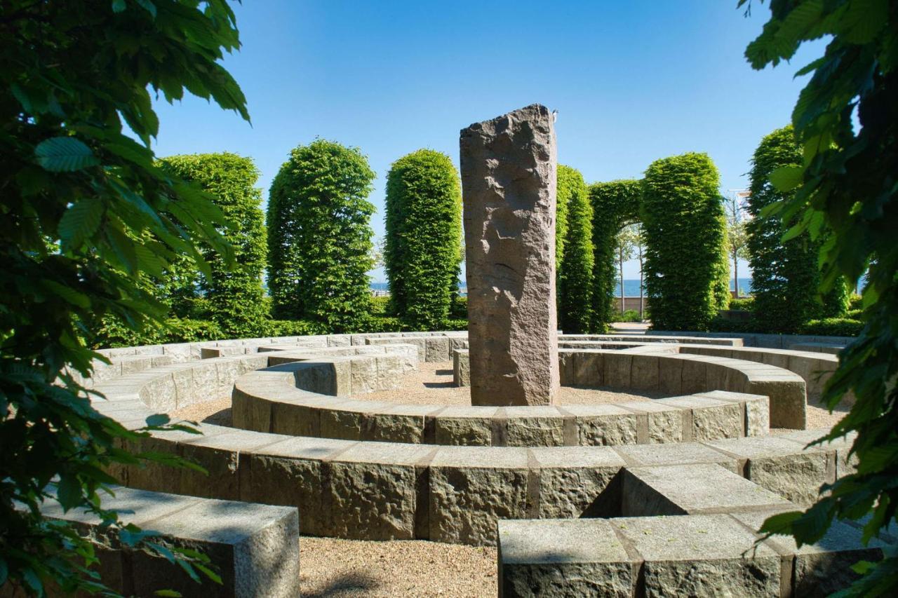 Terrasse, Gratis Nutzung Vom Ahoi Erlebnisbad Und Sauna In Sellin - Meeresblick Fewo 77 奥斯特巴德·哥伦 外观 照片