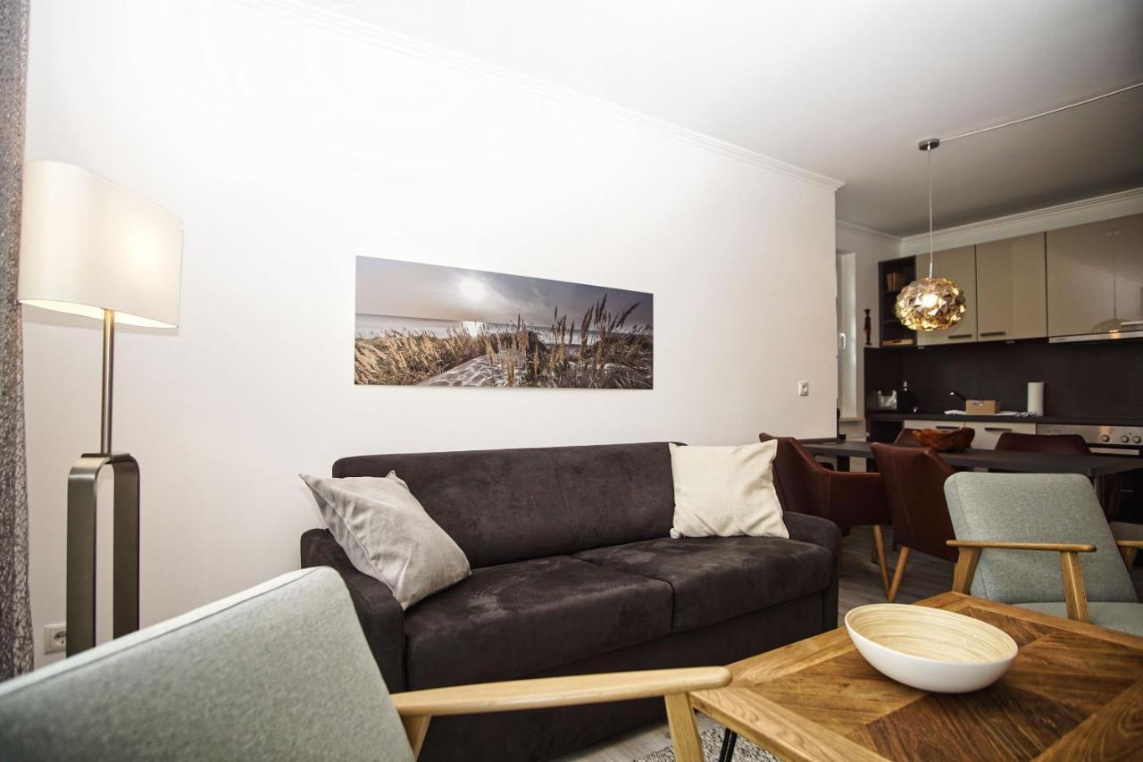 Terrasse, Gratis Nutzung Vom Ahoi Erlebnisbad Und Sauna In Sellin - Meeresblick Fewo 77 奥斯特巴德·哥伦 外观 照片