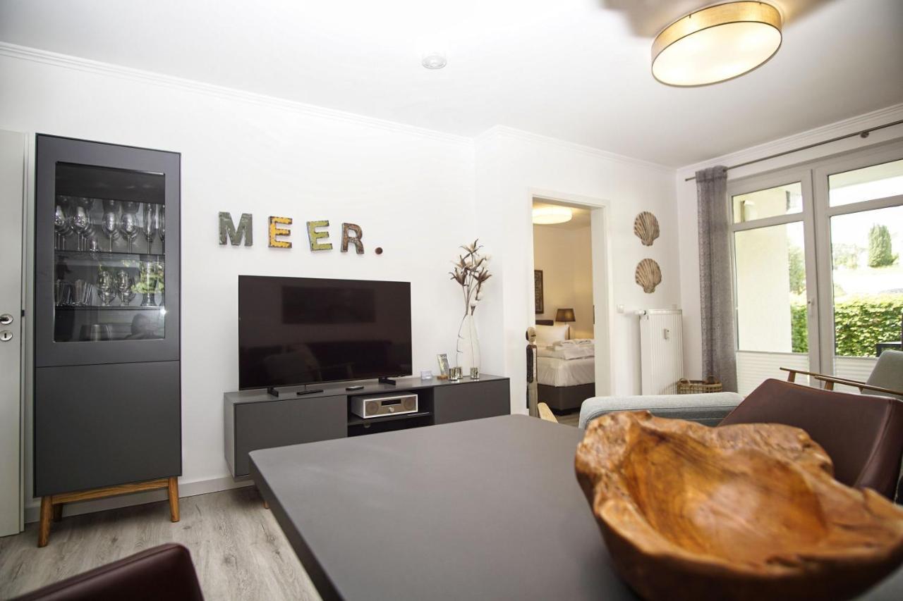 Terrasse, Gratis Nutzung Vom Ahoi Erlebnisbad Und Sauna In Sellin - Meeresblick Fewo 77 奥斯特巴德·哥伦 外观 照片