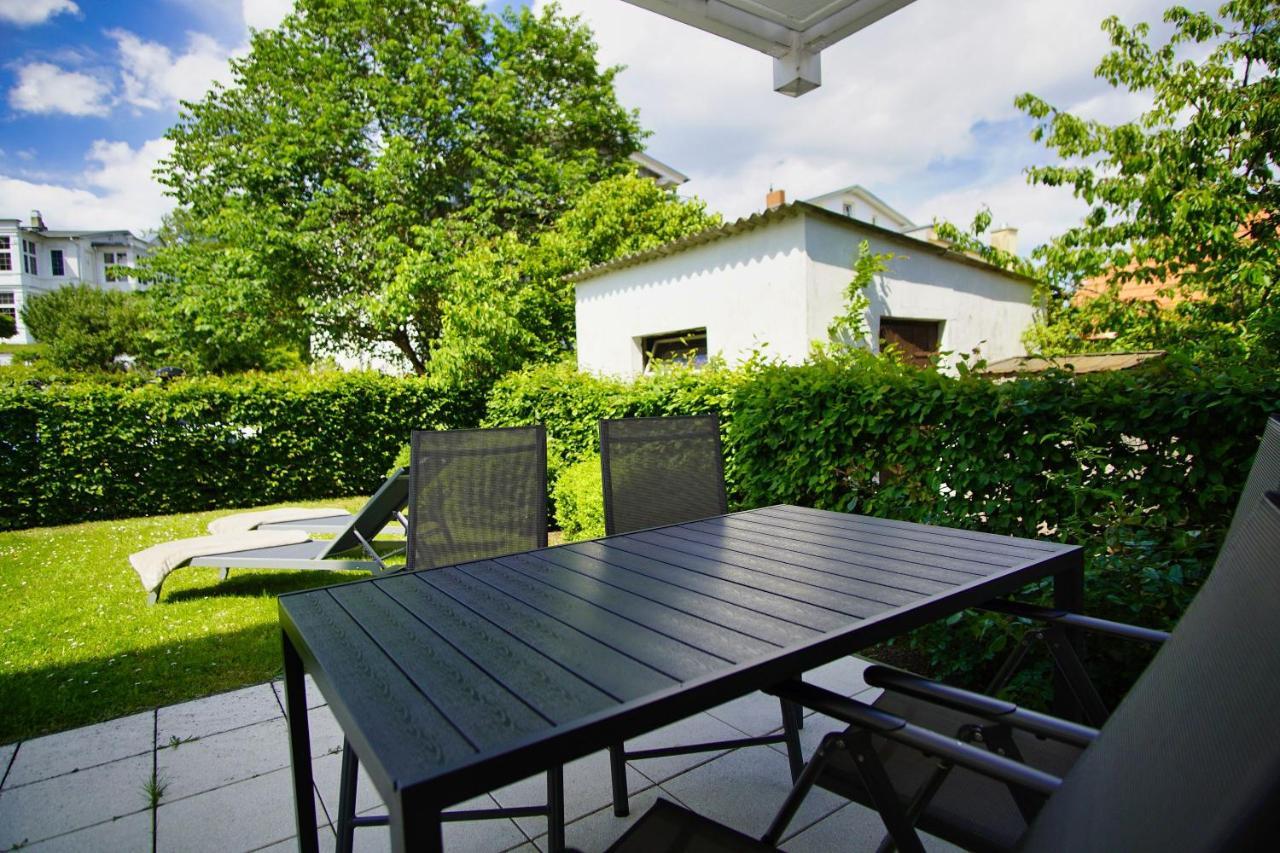 Terrasse, Gratis Nutzung Vom Ahoi Erlebnisbad Und Sauna In Sellin - Meeresblick Fewo 77 奥斯特巴德·哥伦 外观 照片