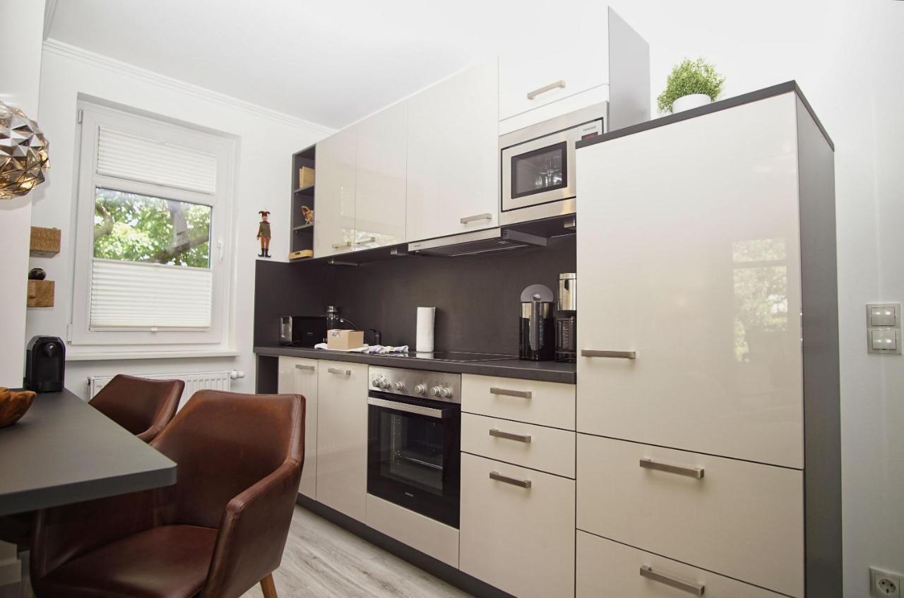 Terrasse, Gratis Nutzung Vom Ahoi Erlebnisbad Und Sauna In Sellin - Meeresblick Fewo 77 奥斯特巴德·哥伦 外观 照片